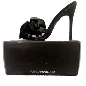 Black Stiletto Heels.